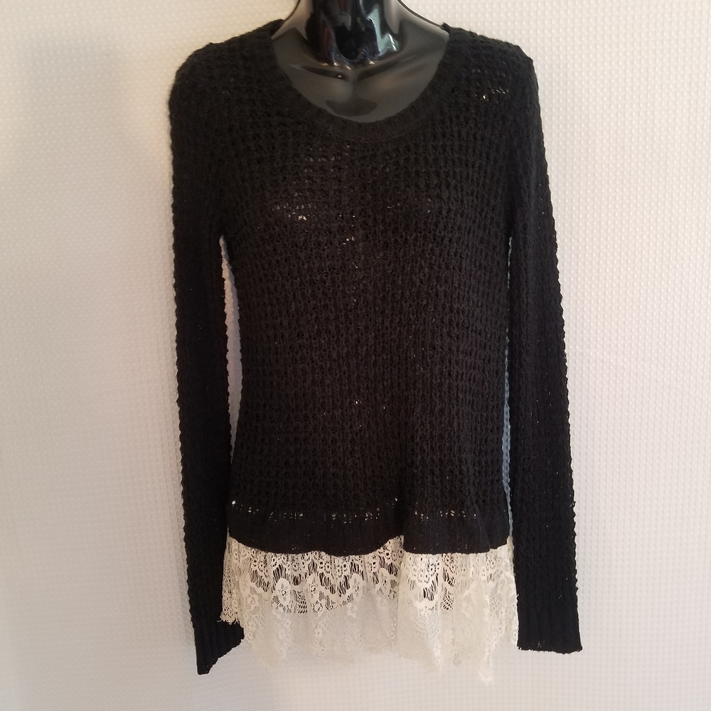 Xhilaration sweater